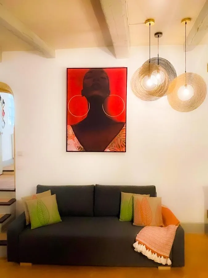 Appartements La Croix - Hyper Centre - Palais Des Papes Et Pont D'Avignon - Wifi 0*,  Francia
