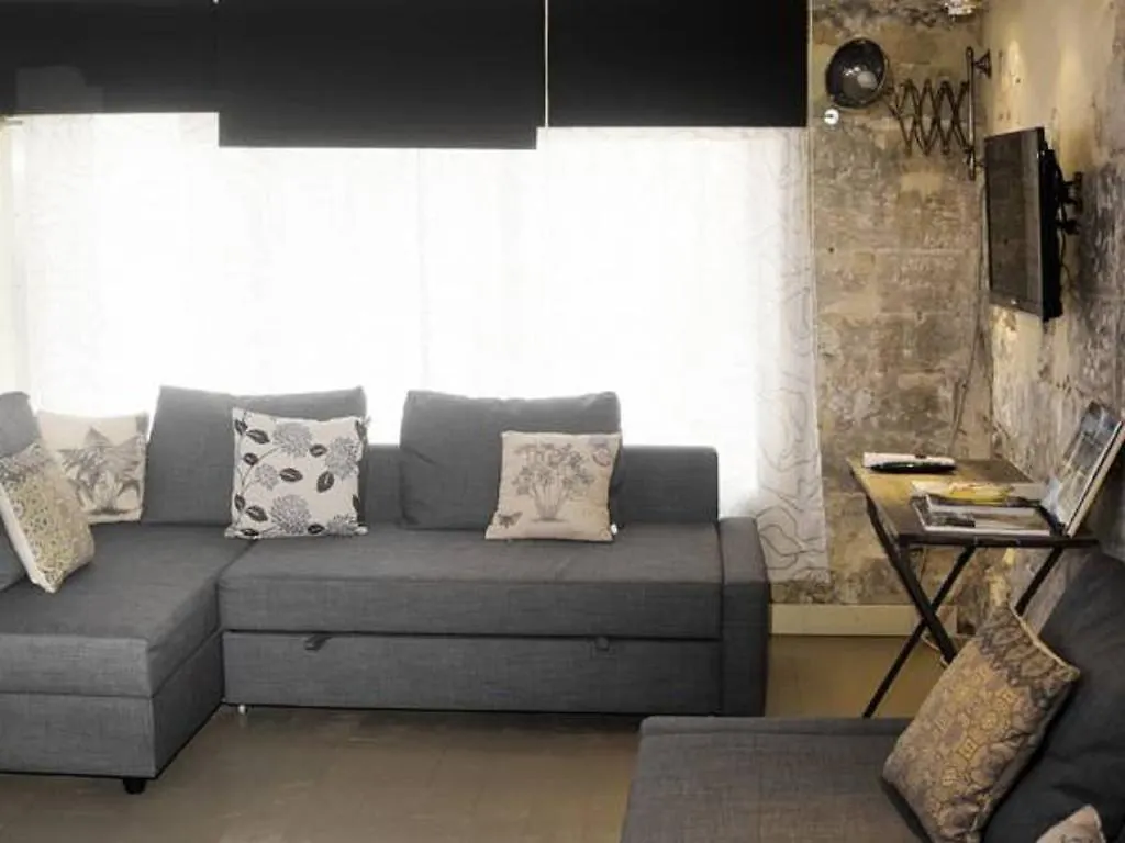 Appartements La Croix - Hyper Centre - Palais Des Papes Et Pont D'Avignon - Wifi Apartamento