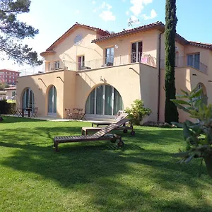 Apartament Angelina, Grimaud
